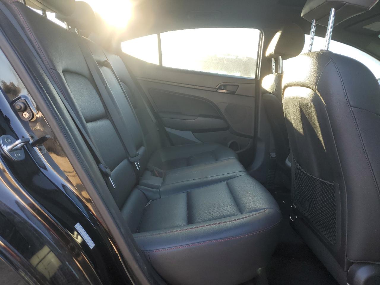 2018 Hyundai Elantra - Image 10