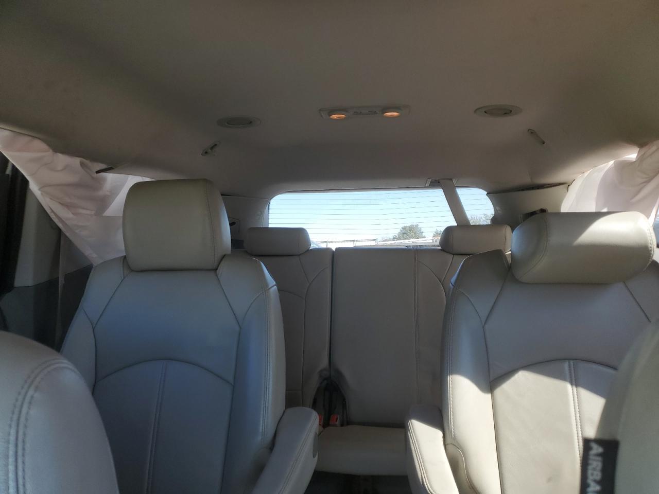 2014 Chevrolet Traverse - Image 10