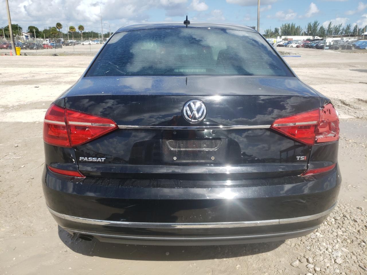 2016 Volkswagen Passat S VIN: 1VWAS7A36GC035731 Lot: 77012244