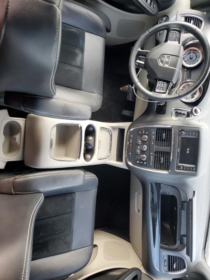 2017 Dodge Caravan - Image 8