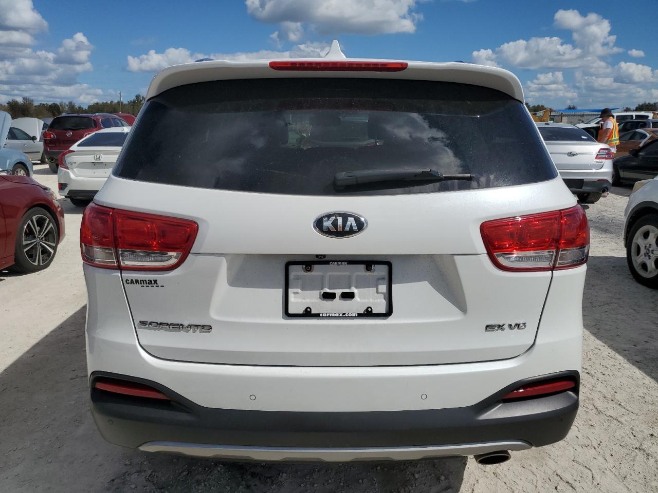 2017 Kia Sorento Ex VIN: 5XYPH4A56HG318154 Lot: 78140834