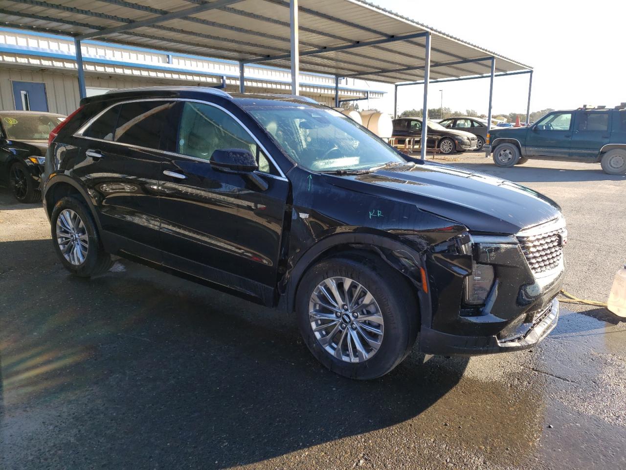 VIN 1GYFZDR49RF128402 2024 CADILLAC XT4 no.4