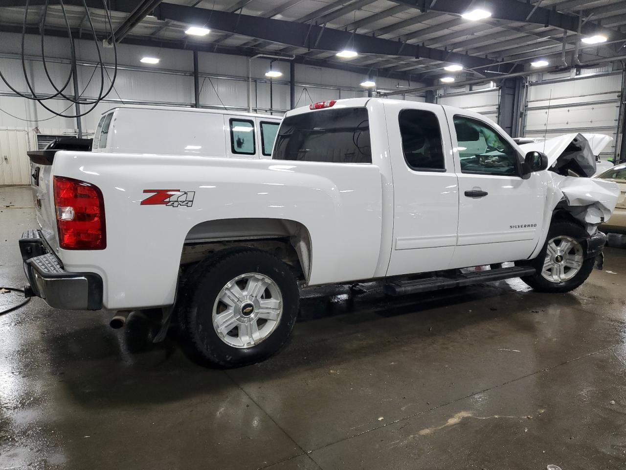 2012 Chevrolet Silverado - Image 3