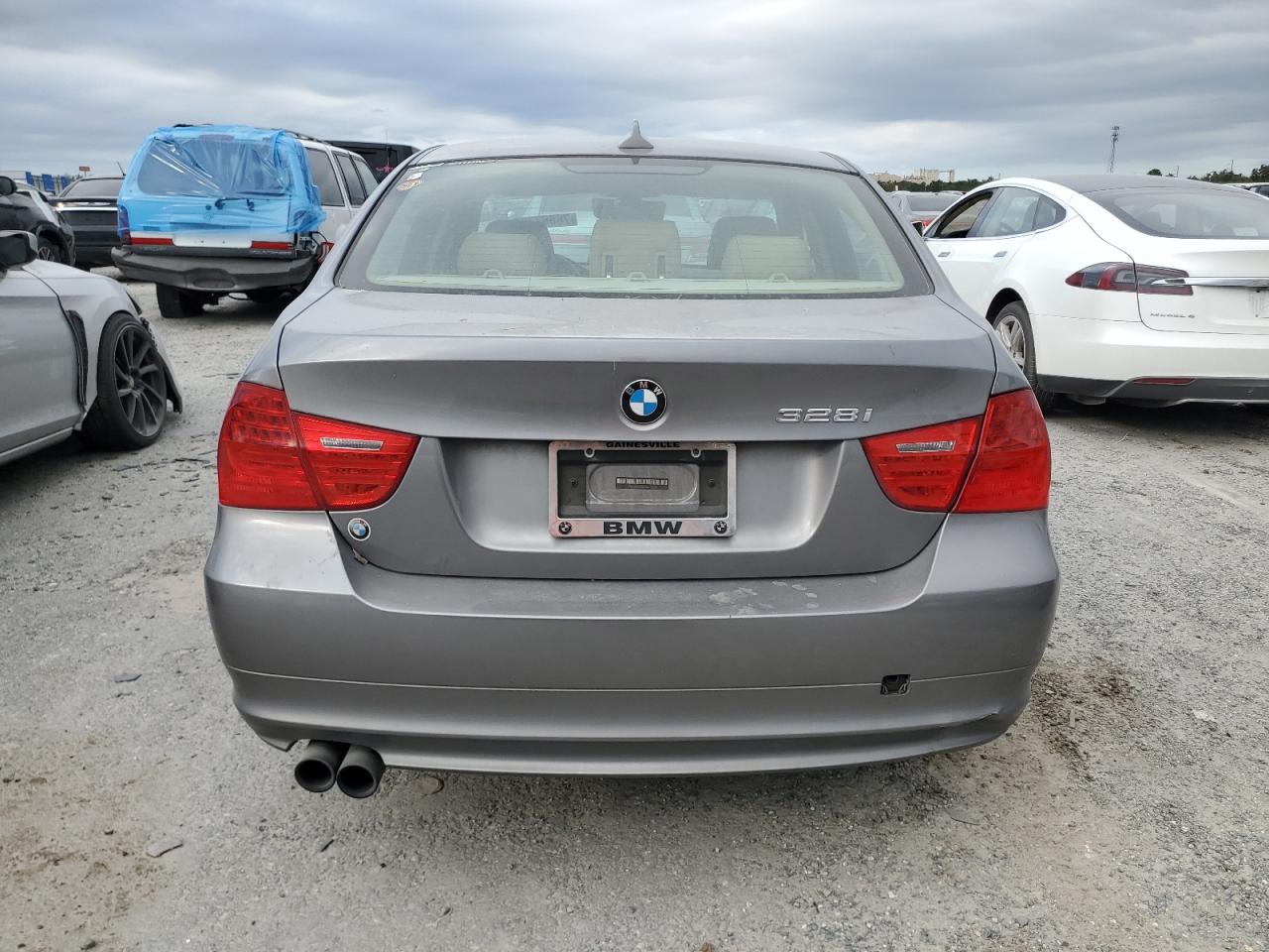 WBAPH73509A170905 2009 BMW 328 I