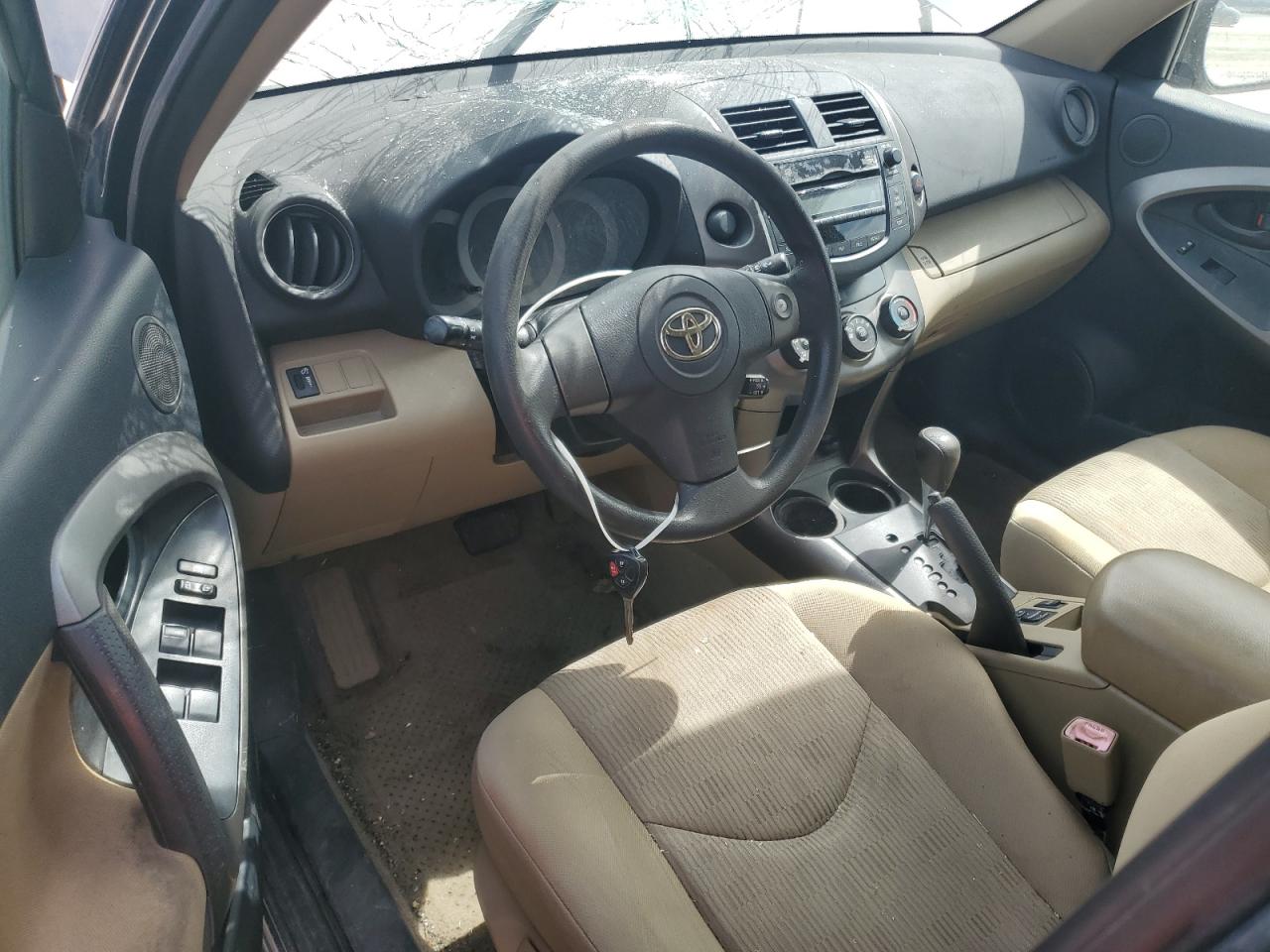 2010 Toyota RAV 4 - Image 8