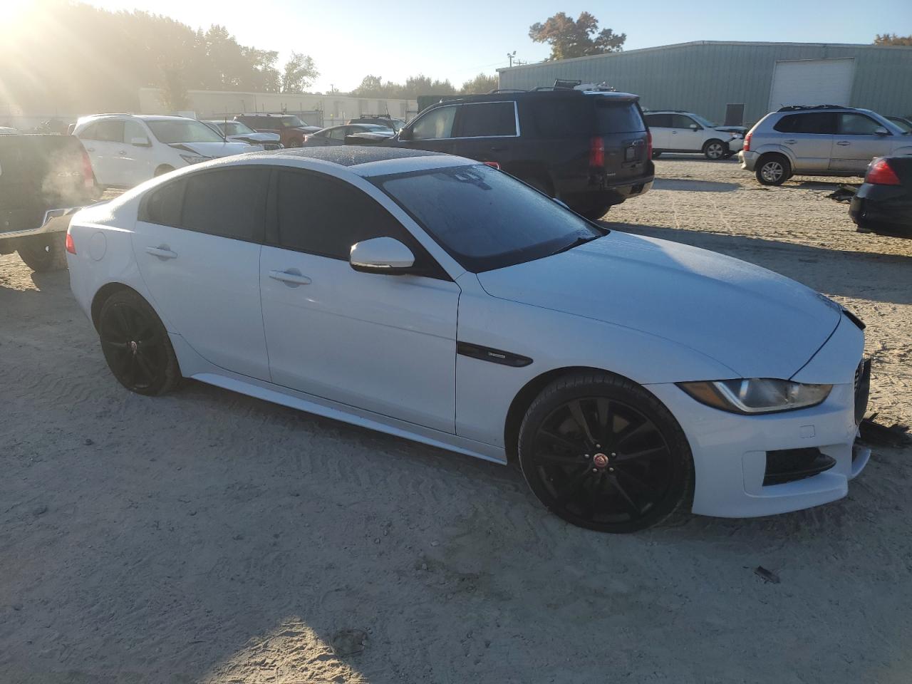 2017 Jaguar XE - Image 4