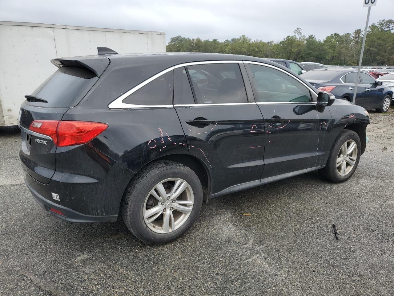 VIN 5J8TB3H30DL002716 2013 ACURA RDX no.3