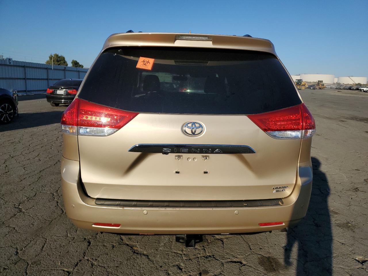 2013 Toyota Sienna Xle VIN: 5TDDK3DC1DS057747 Lot: 73994534