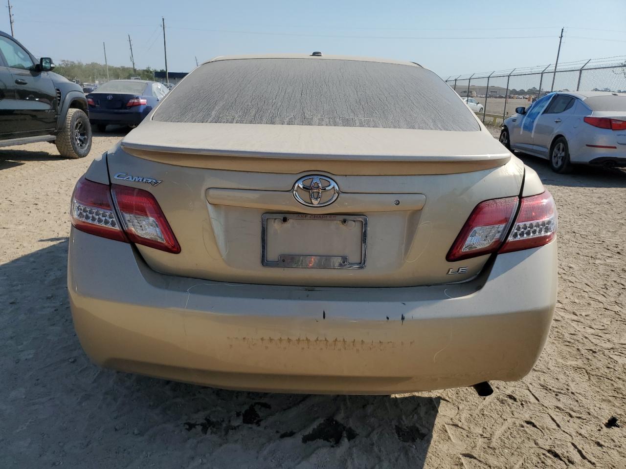 4T1BF3EK2BU717347 2011 Toyota Camry Base