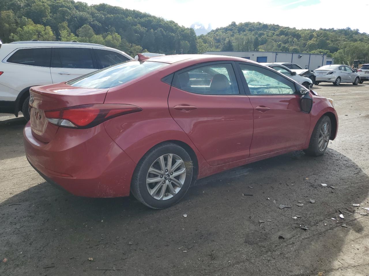 2015 Hyundai Elantra - Image 3