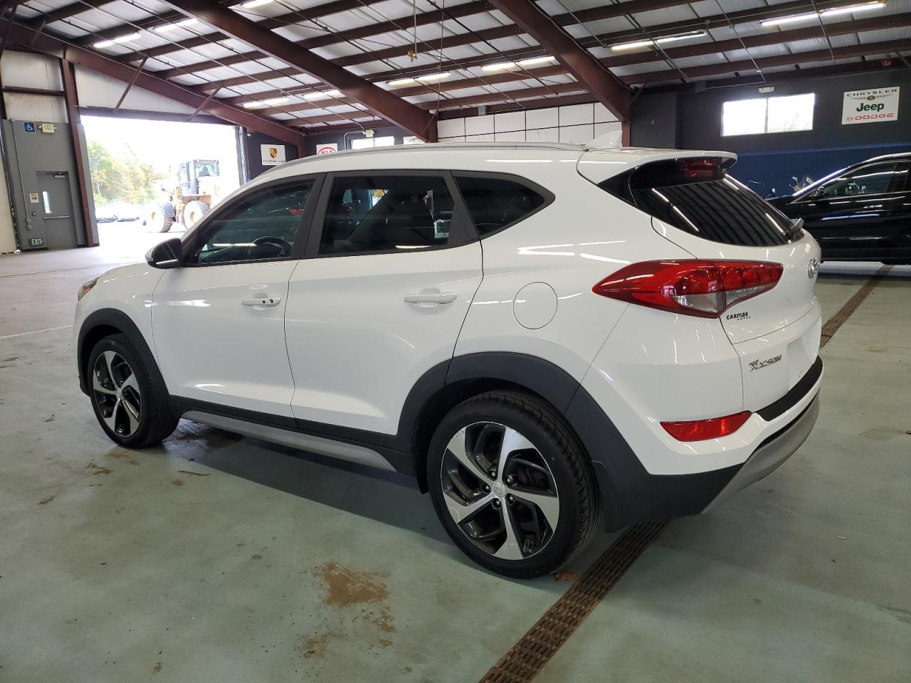 KM8J3CAL5JU757438 2018 HYUNDAI TUCSON - Image 2