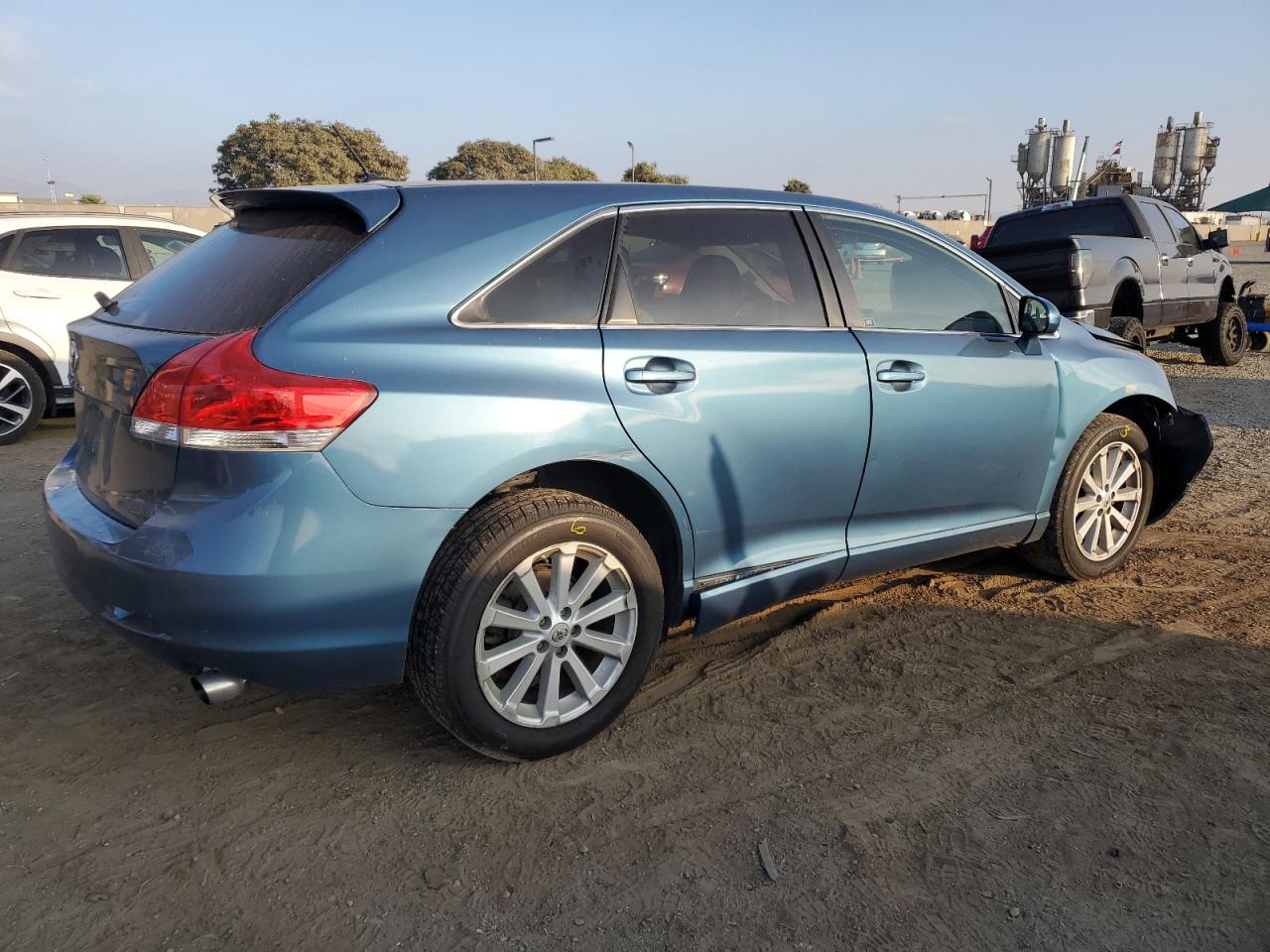2011 Toyota Venza - Image 3