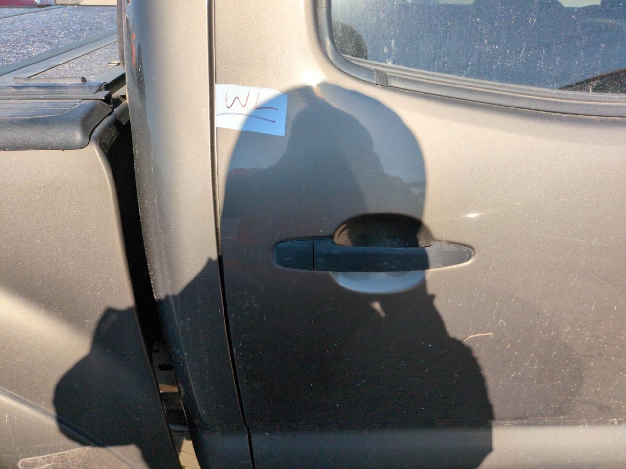 2015 Toyota Tacoma - Image 12