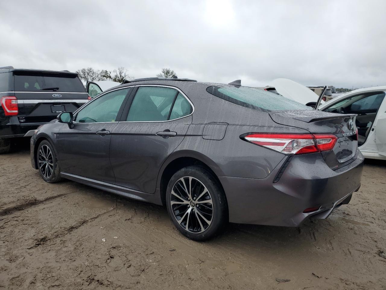 4T1G11AK3LU502656 2020 TOYOTA CAMRY - Image 2