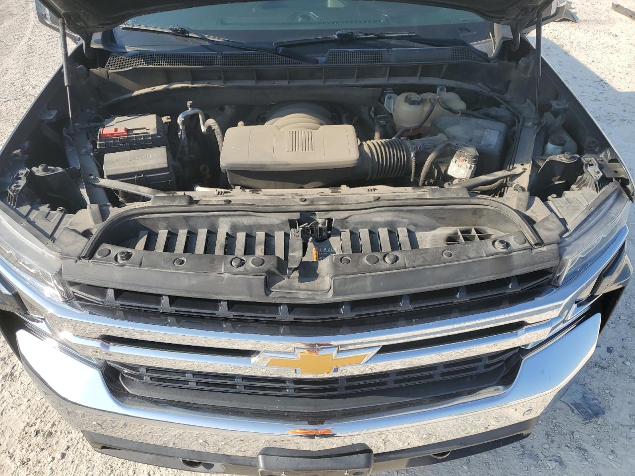 2019 Chevrolet Silverado - Image 12