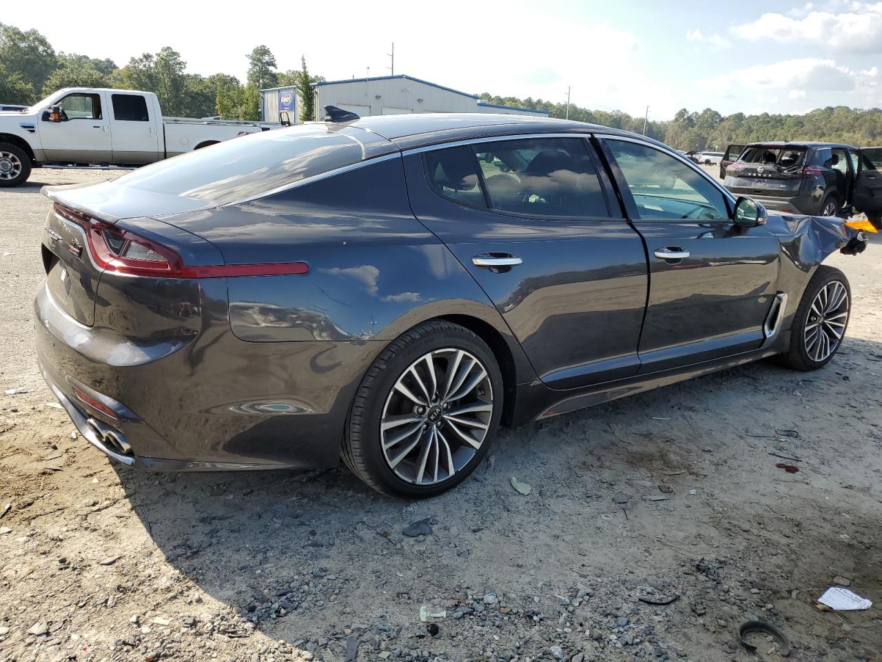 2019 Kia Stinger - Image 3