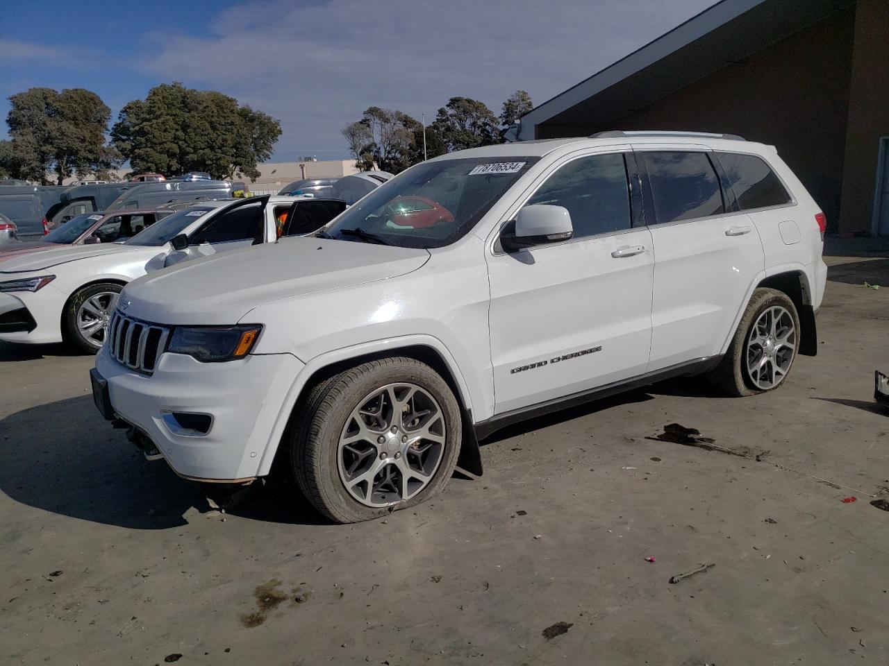 2018 Jeep Grand Cherokee - Image 1