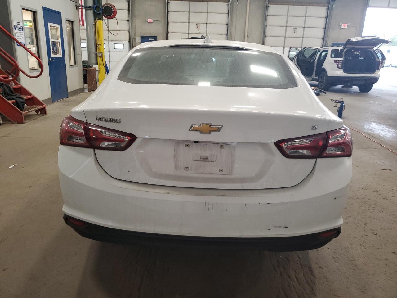 1G1ZD5ST0KF110989 2019 Chevrolet Malibu Lt