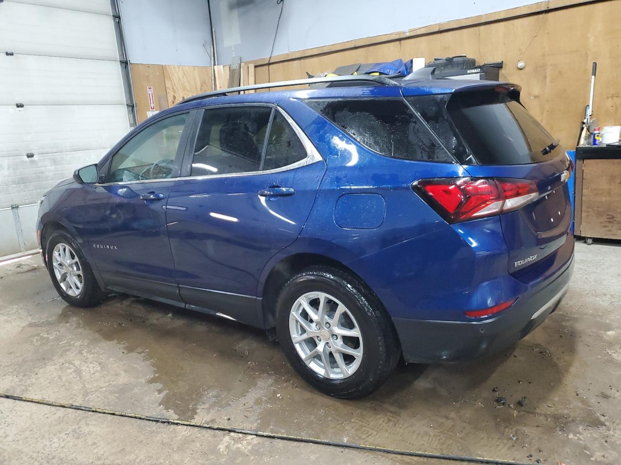 2023 Chevrolet Equinox - Image 2