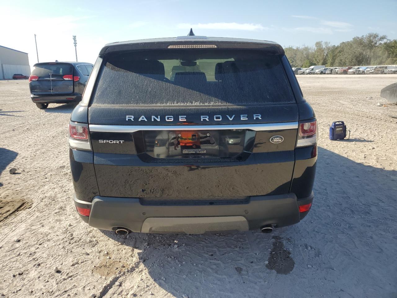 2017 Land Rover Range Rover - Image 6
