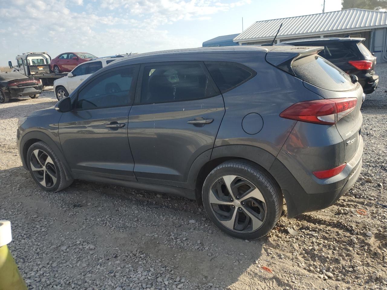 KM8J33A23GU223239 2016 Hyundai Tucson Limited