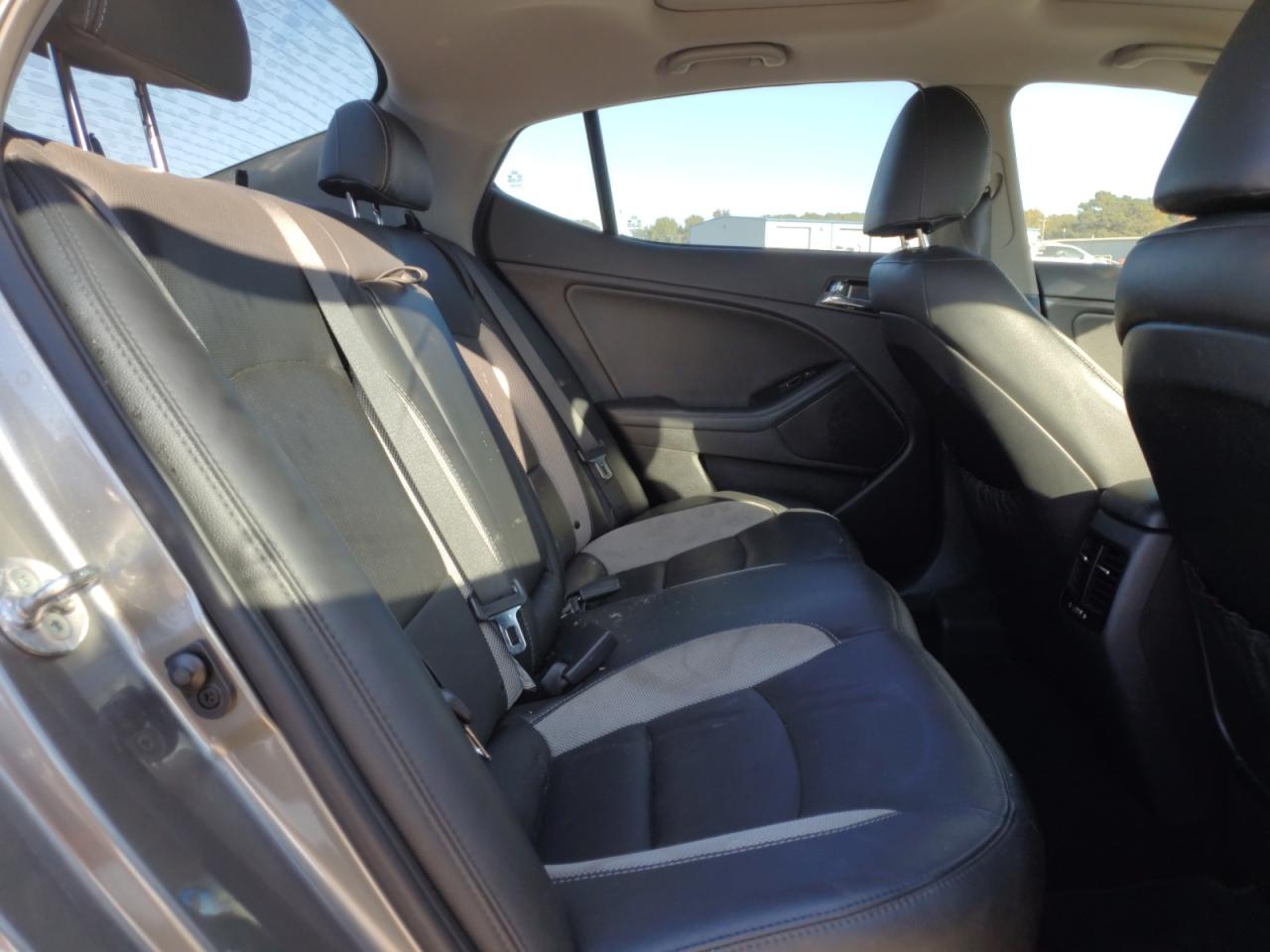 2013 Kia Optima - Image 10
