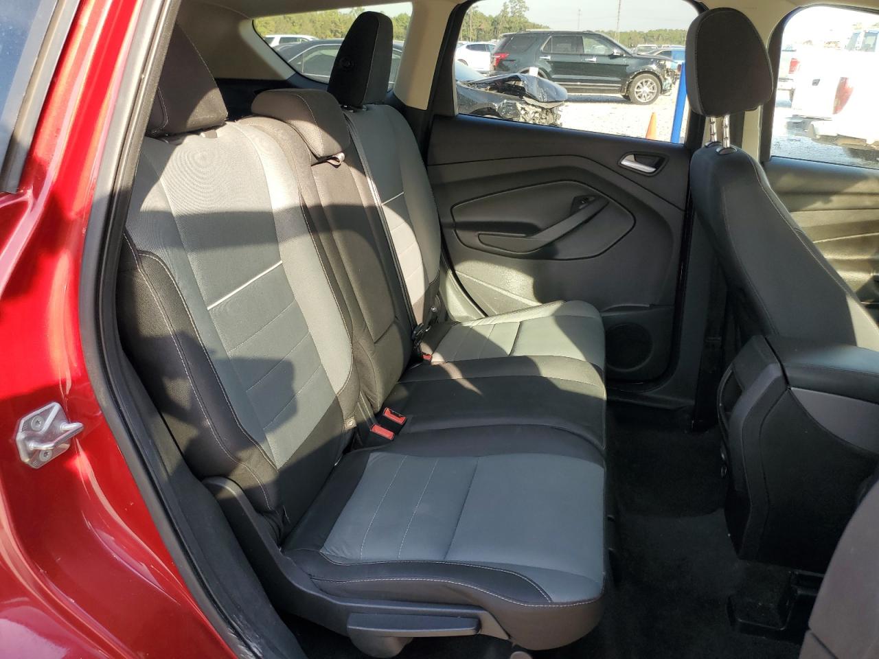 2015 Ford Escape - Image 11