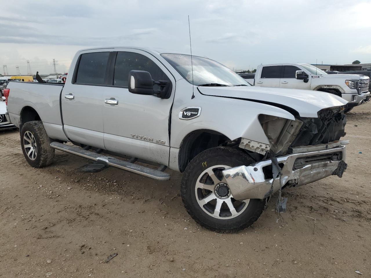 2018 Nissan Titan - Image 4