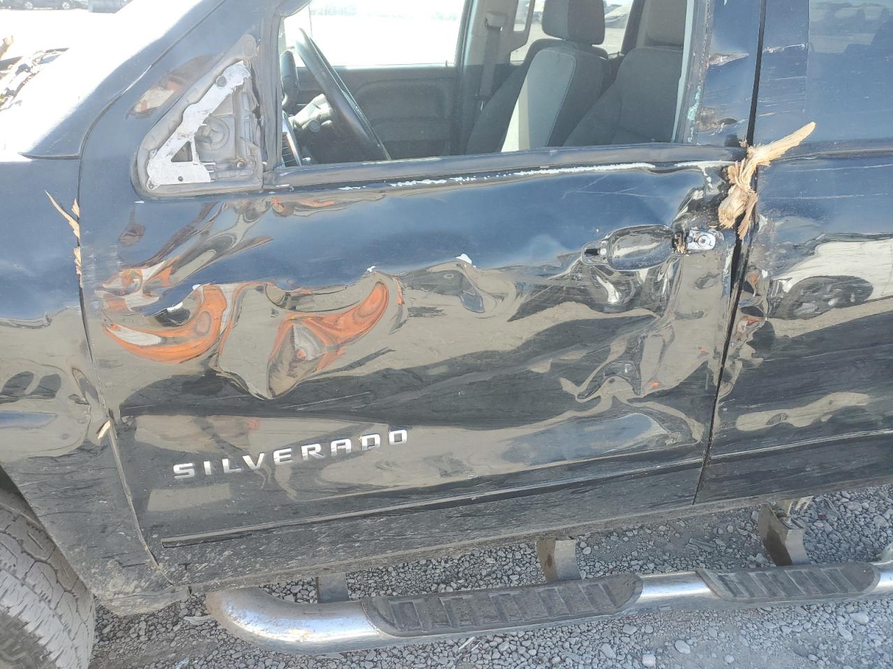 2016 Chevrolet Silverado - Image 7