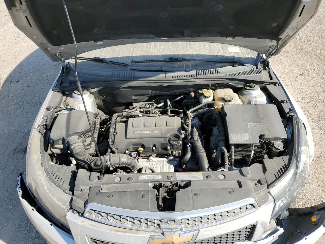 2011 Chevrolet Cruze - Image 11
