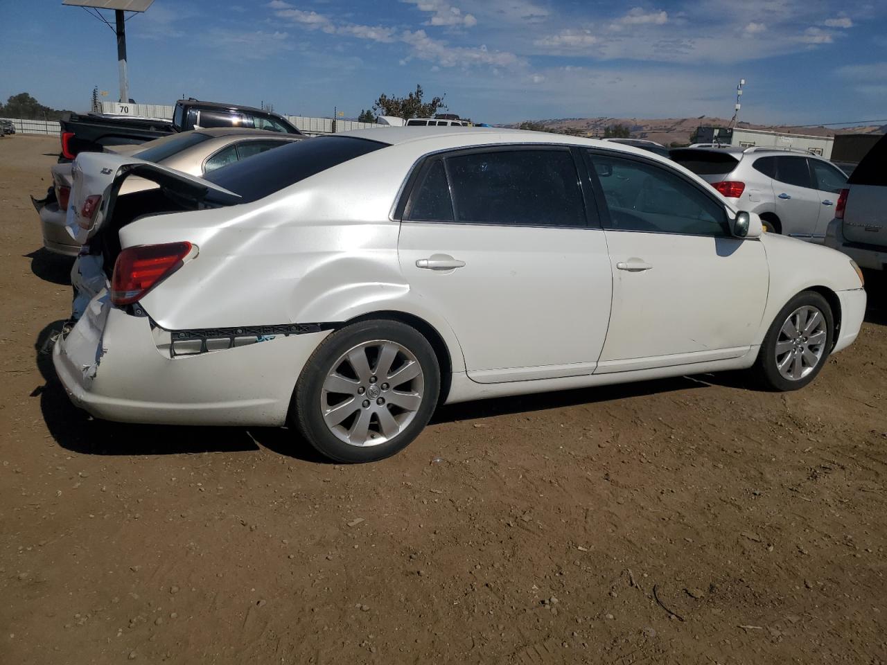 2005 Toyota Avalon Xl VIN: 4T1BK36B65U054623 Lot: 74770044