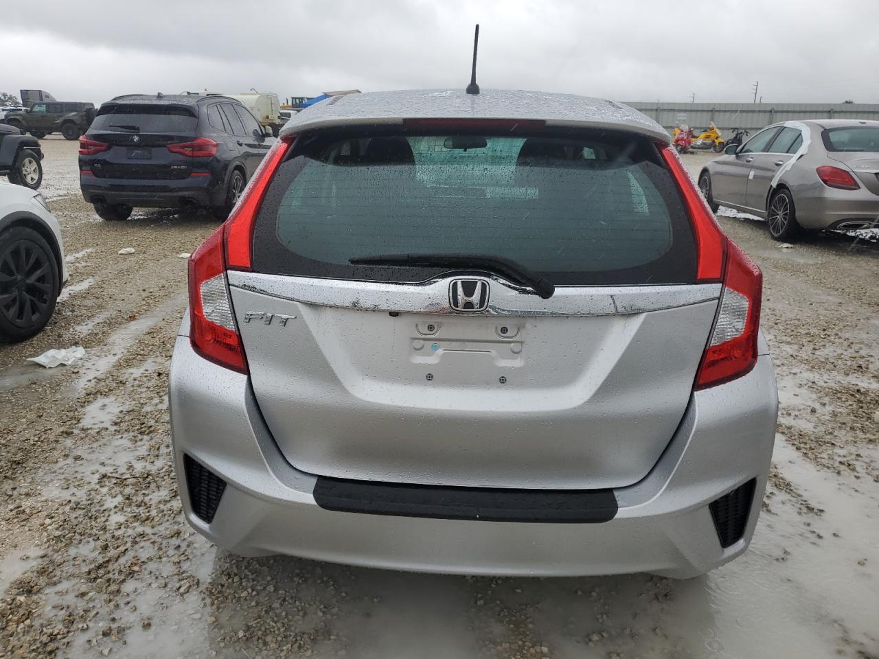 2015 Honda Fit Ex VIN: 3HGGK5H83FM704457 Lot: 74440194