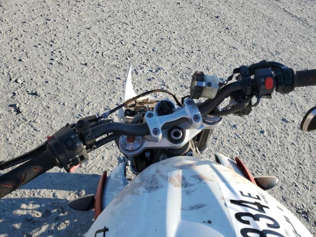 2014 TRIUMPH MOTORCYCLE STREET TRIPLE R