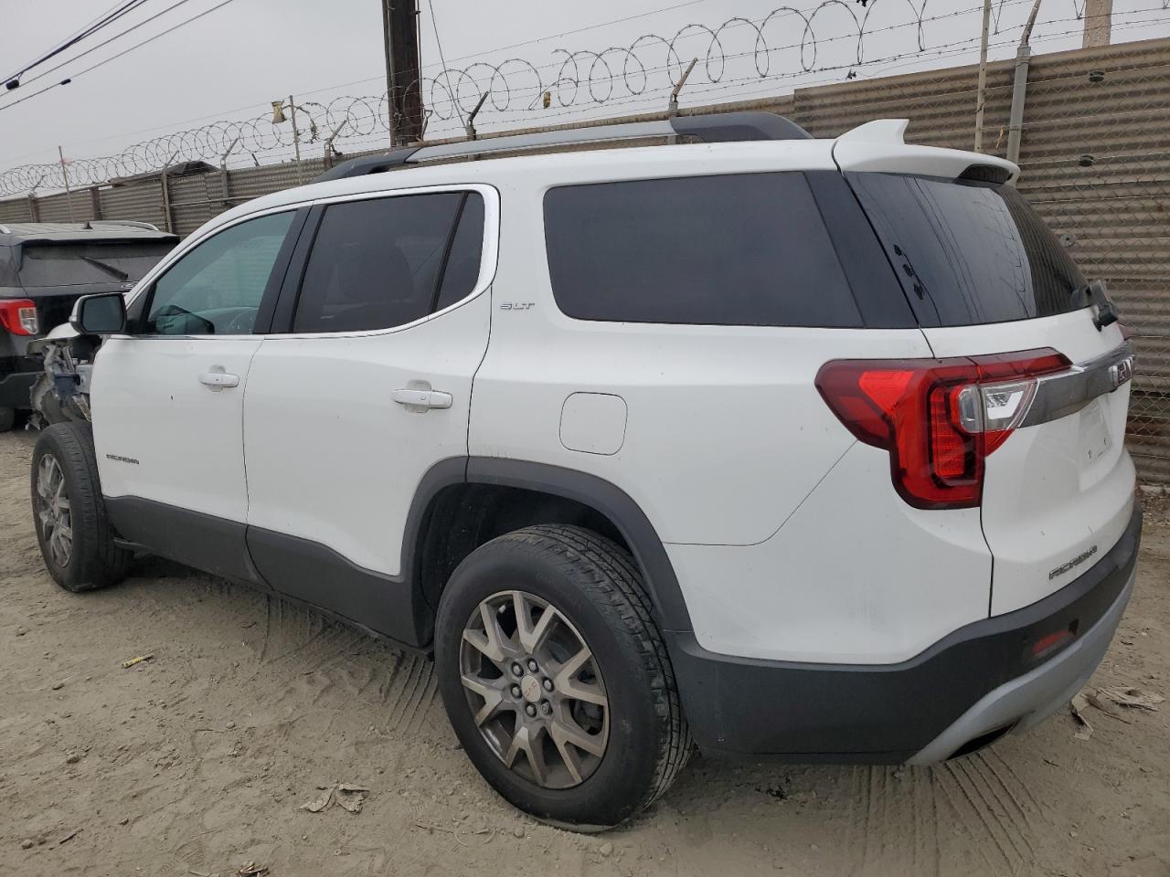 2021 GMC Acadia - Image 2