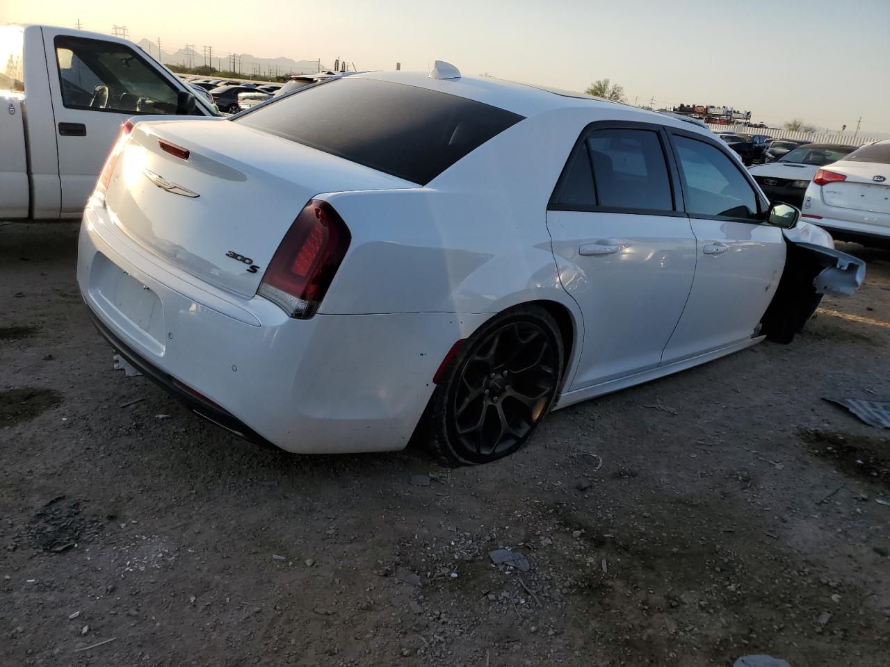 2017 Chrysler 300 - Image 3