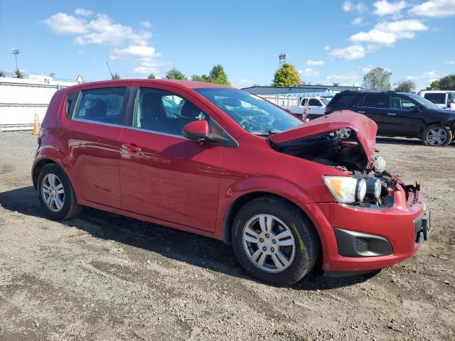 Хэтчбеки CHEVROLET SONIC 2013 Красный