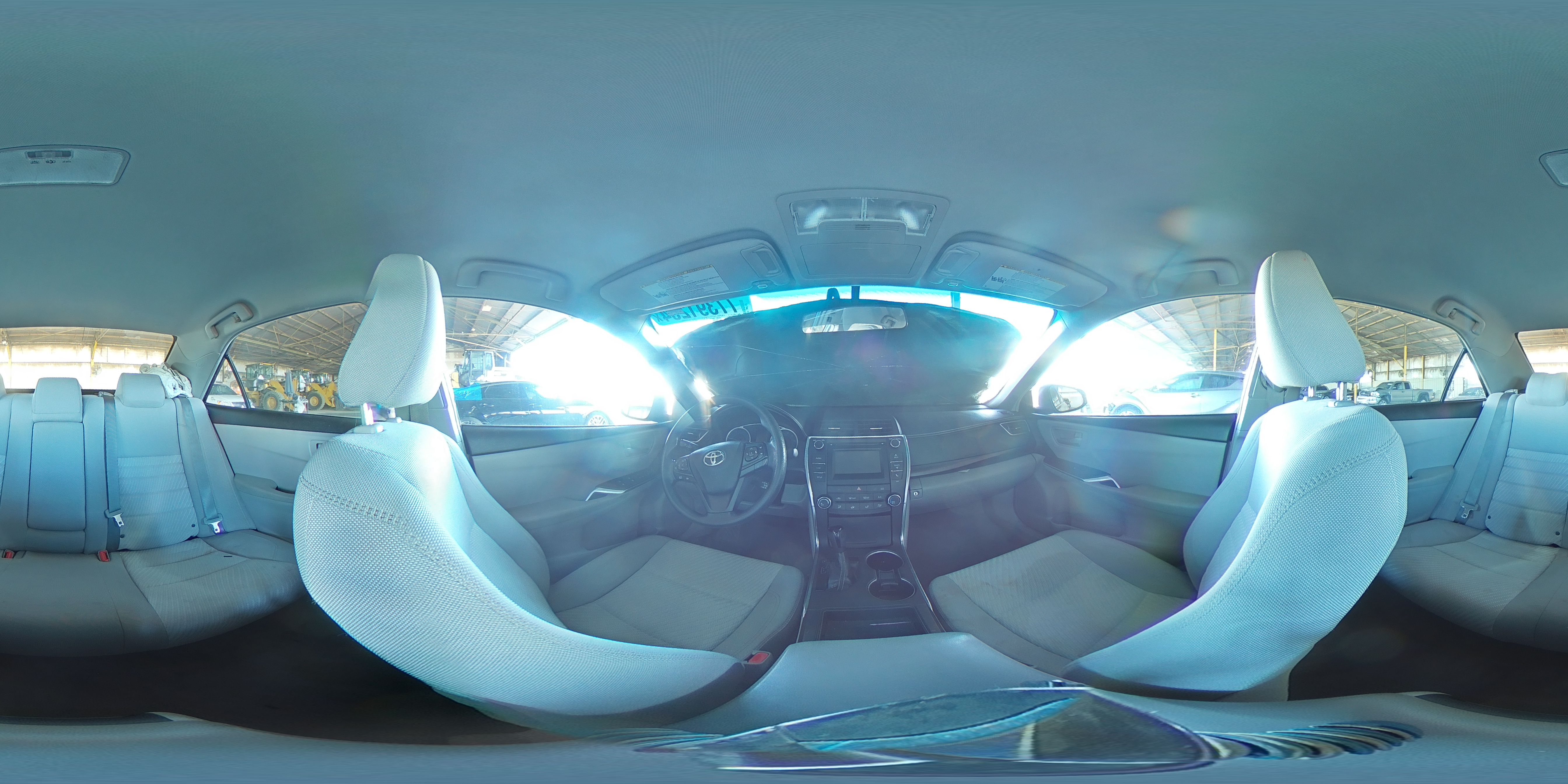 2016 Toyota Camry - Image 12