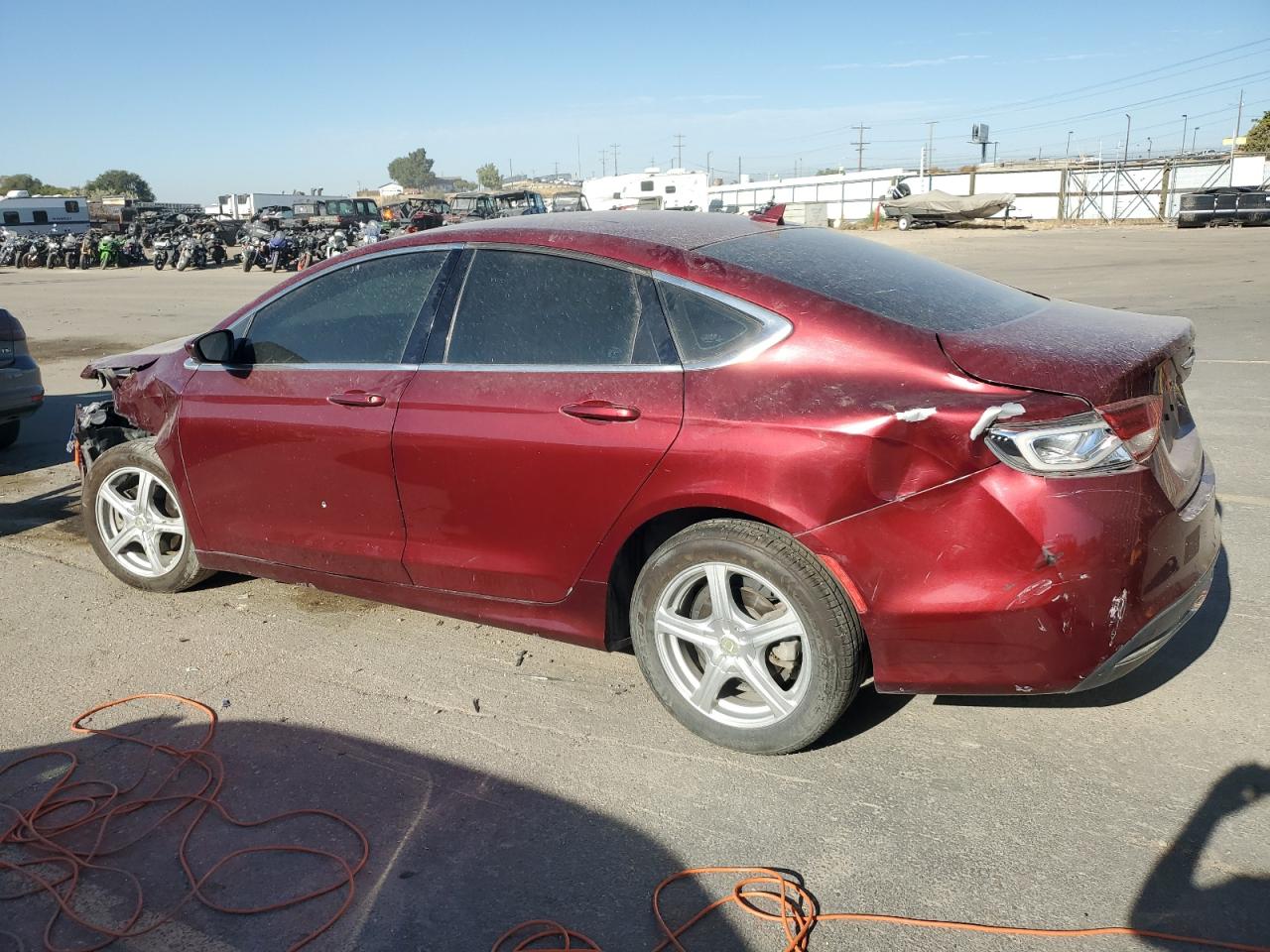 VIN 1C3CCCAB0FN756272 2015 CHRYSLER 200 no.2