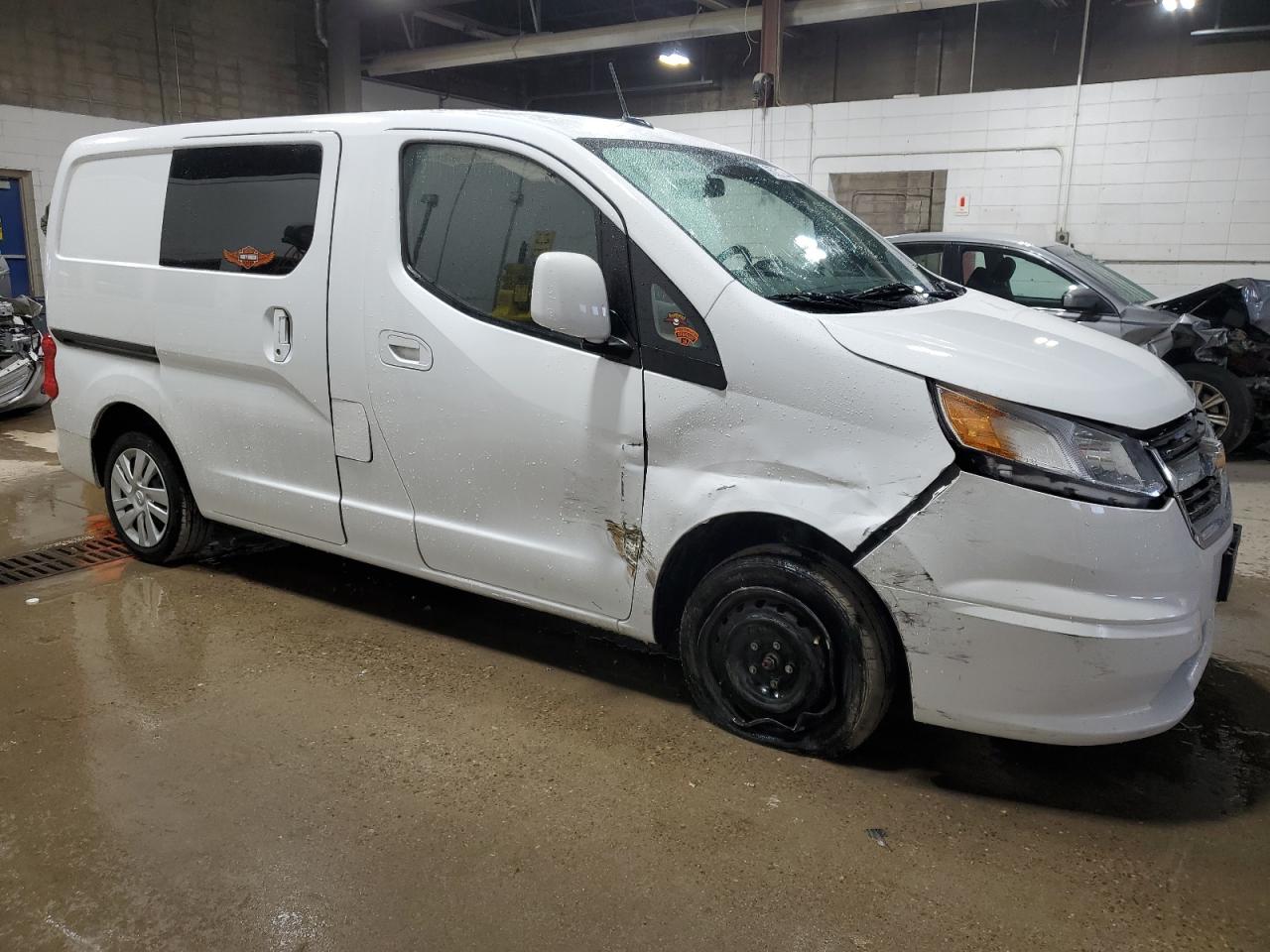 2015 Chevrolet Express - Image 4