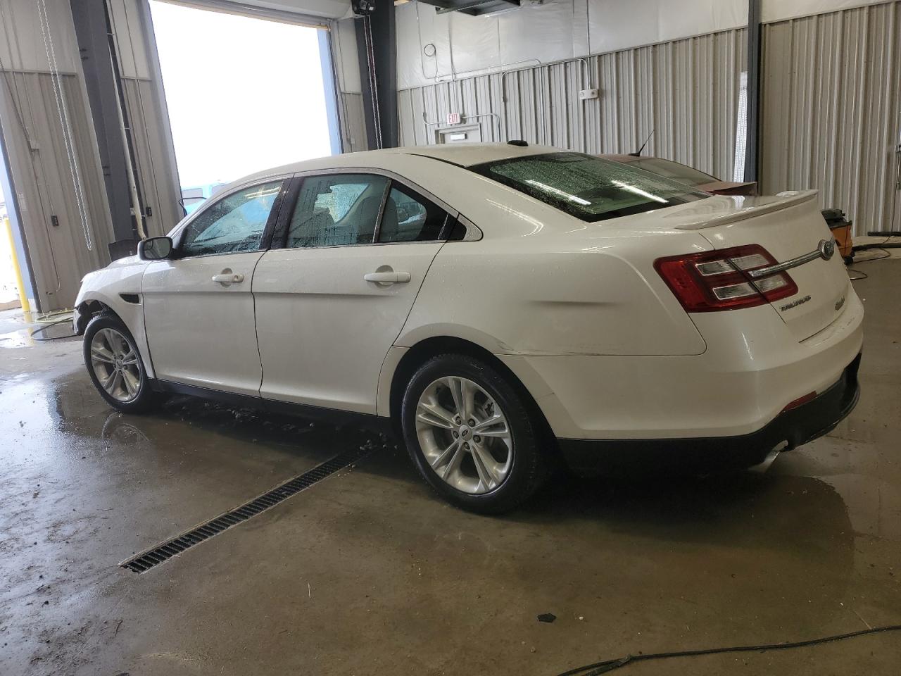 2013 Ford Taurus - Image 2