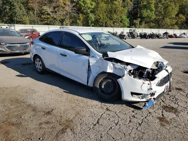  FORD FOCUS 2018 White