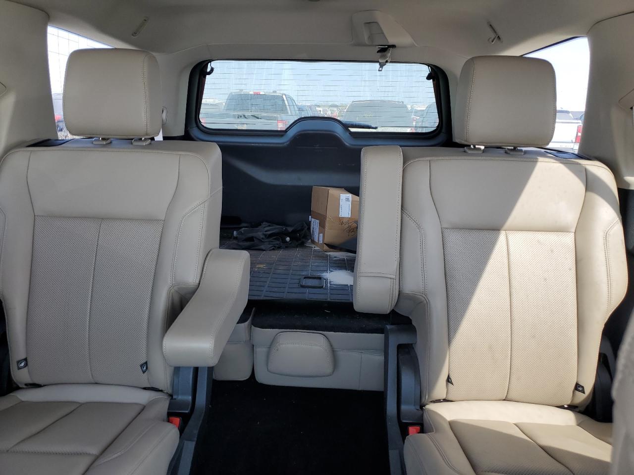 2022 Ford Expedition - Image 10