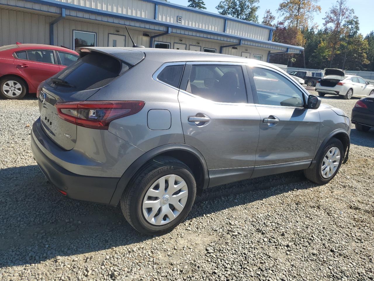 2020 Nissan Rogue - Image 3