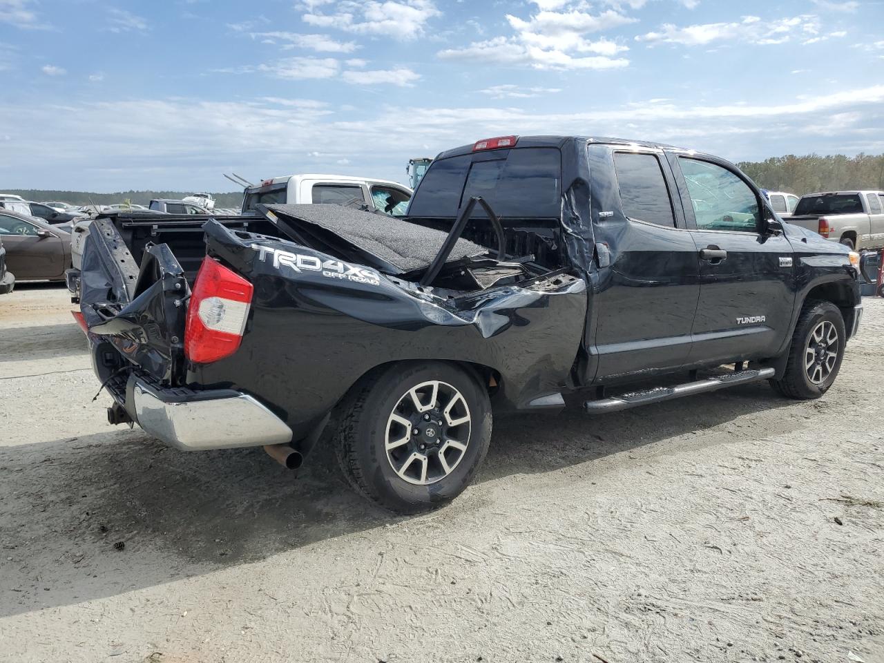 2017 Toyota Tundra Double Cab Sr VIN: 5TFUW5F17HX669785 Lot: 73650714