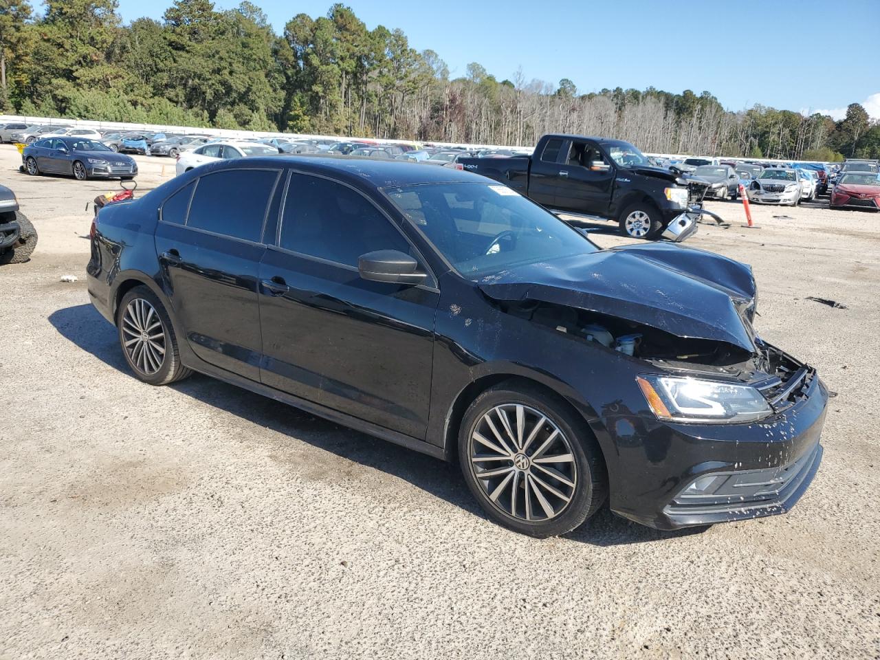 2016 Volkswagen Jetta - Image 4