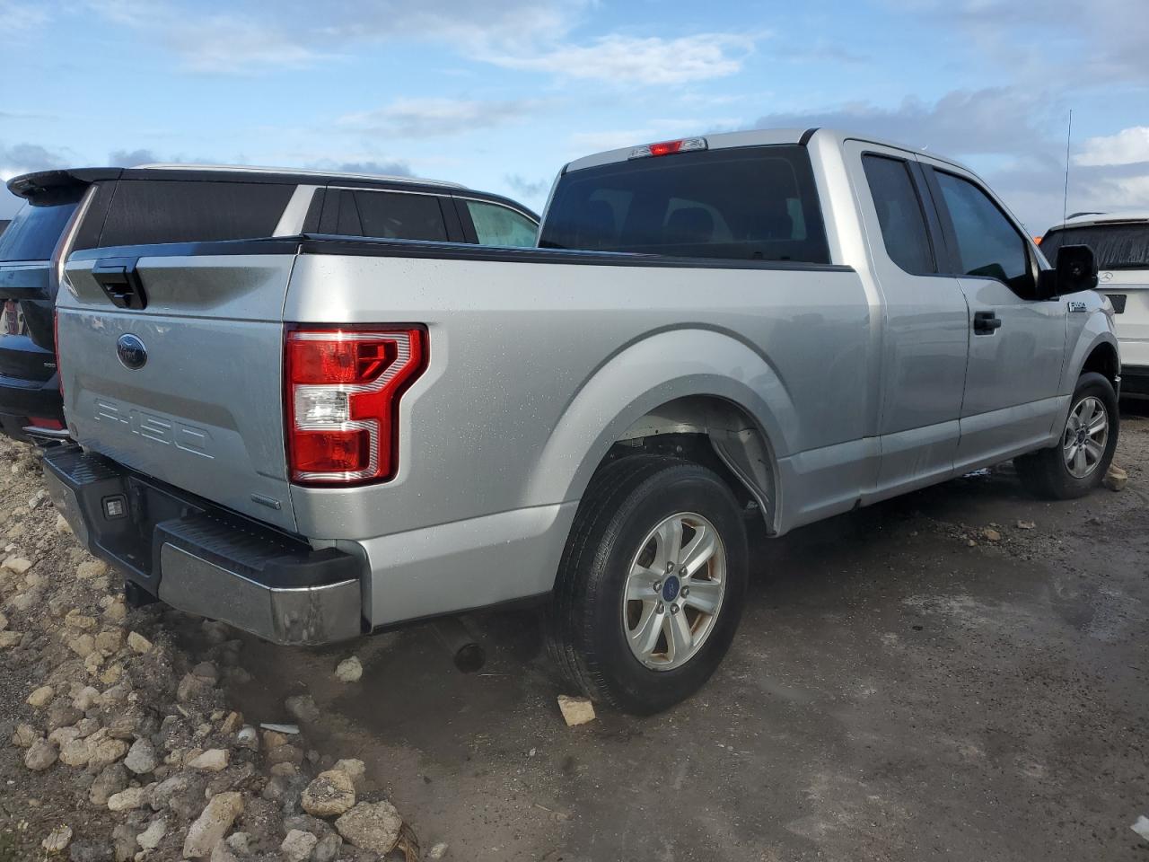2018 Ford F-150 - Image 3