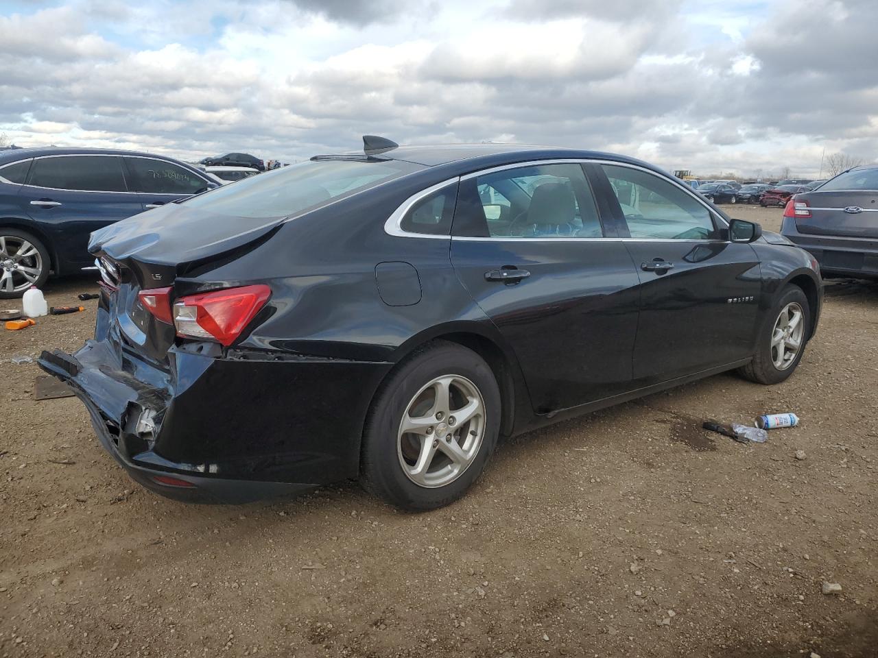 VIN 1G1ZB5ST0GF217389 2016 CHEVROLET MALIBU no.3