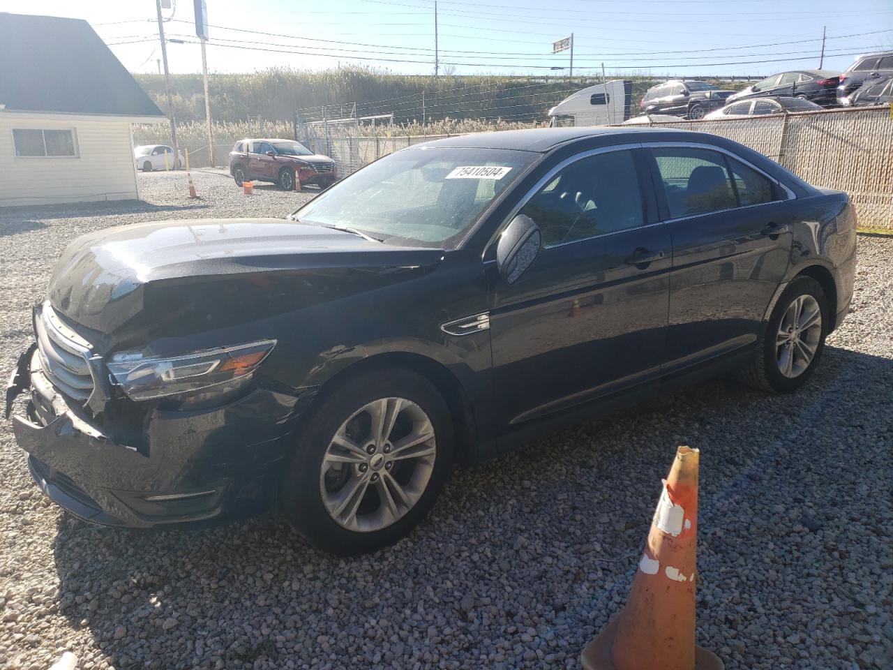 2015 Ford Taurus - Image 1