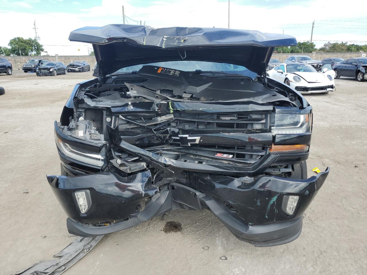 2018 Chevrolet Silverado - Image 5
