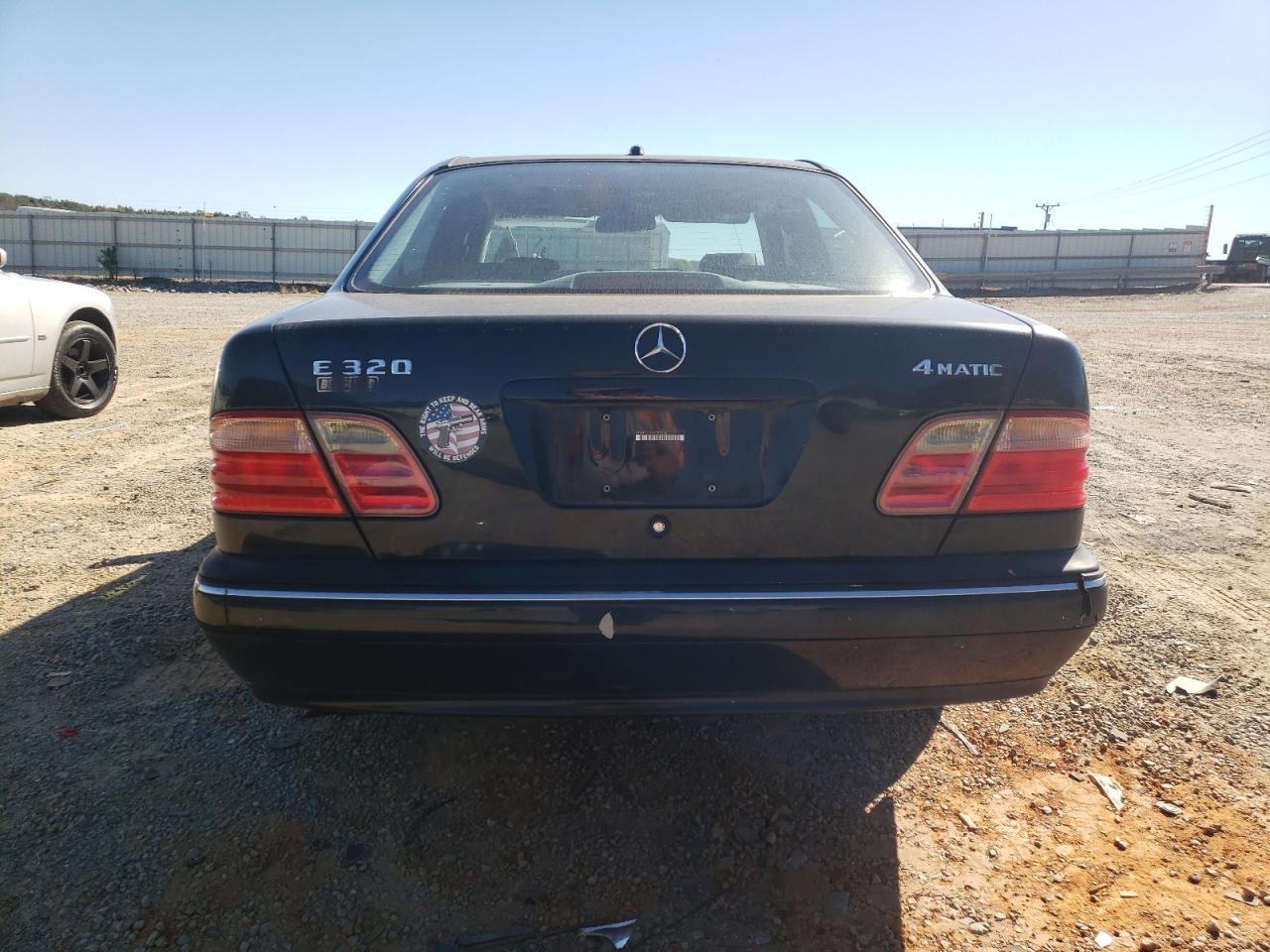 WDBJF82JXYX035315 2000 Mercedes-Benz E 320 4Matic